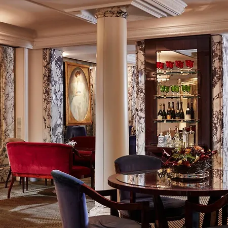 Hotel Lord Byron - Small Luxury Hotels Of The World-3