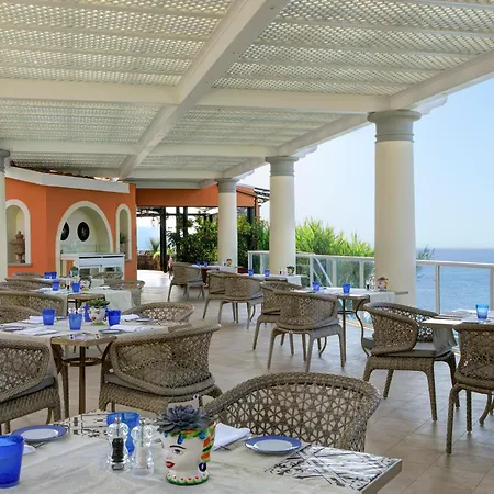 Grand Hotel Royal-3