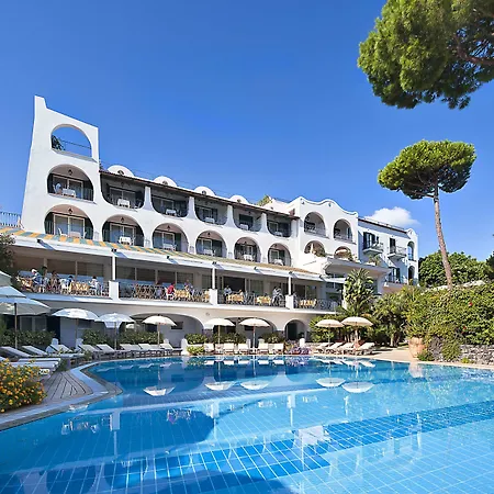 Excelsior Belvedere Hotel & Spa-3