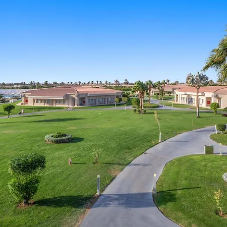 Pickalbatros Golf Luxury Suites-3