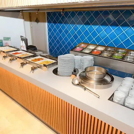 Holiday Inn Istanbul City By Ihg-3