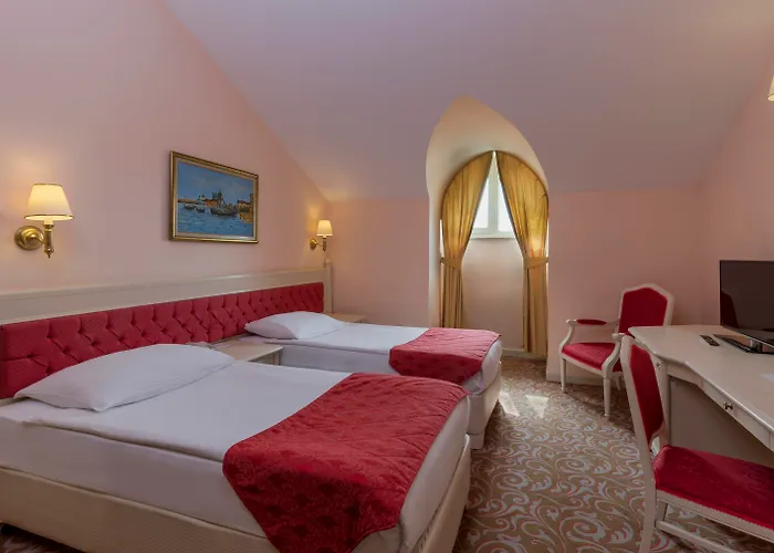 Kremlin Palace Antalia