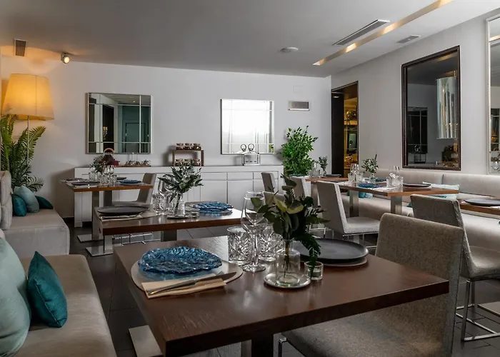 Hospes Puerta de Alcalá, a Member of Design Hotels Madrid