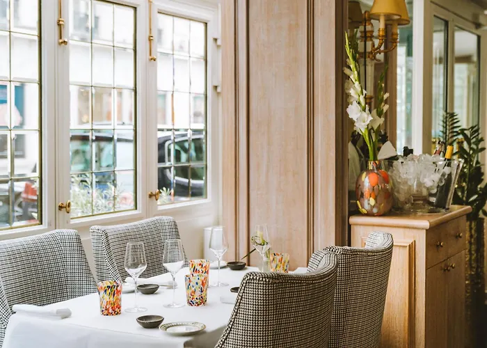 Hotel Splendide Royal Paris - Relais & Chateaux