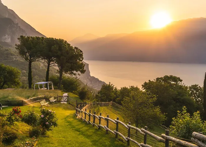 Romantikhotel - Boutique Hotel Villa Sostaga Gargnano