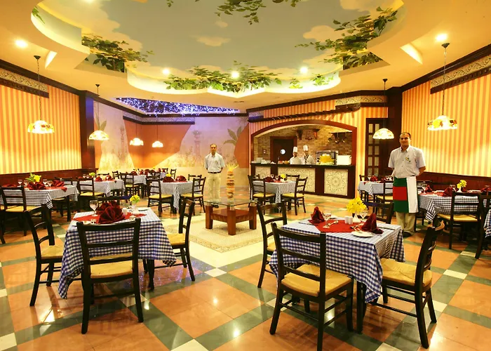 Rehana Royal Beach Resort - Aquapark & Spa - Family & Couples Only - Premium Ultra All-Inclusive 24H Sharm el Sheikh