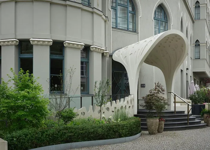 Roomers Berlin Steinplatz, Autograph Collection