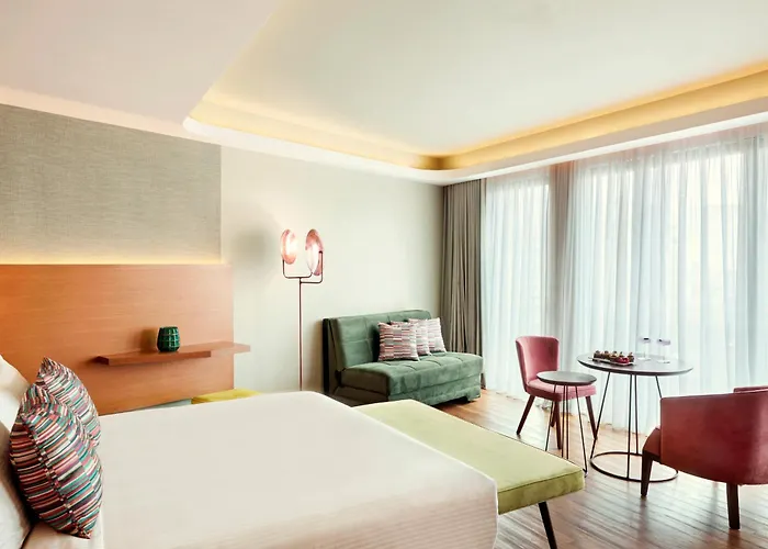 Zeus Essence Wyndham Athens Residence