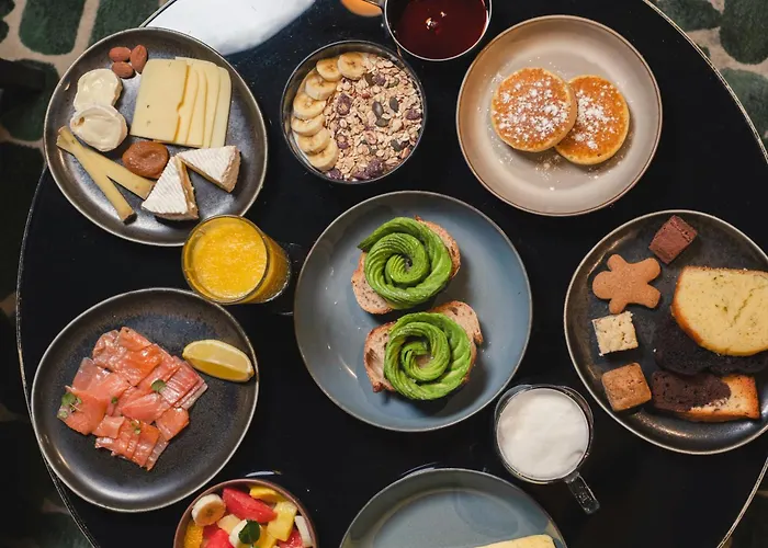 Hotel Le Cinq Codet Parigi