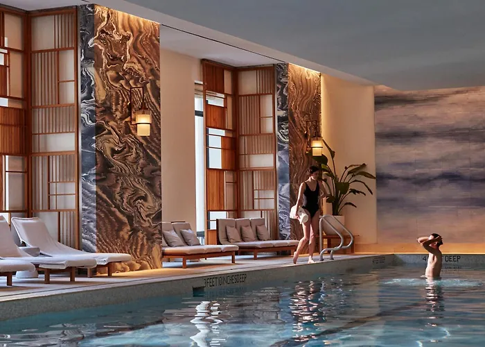 Four Seasons Hotel New York Downtown